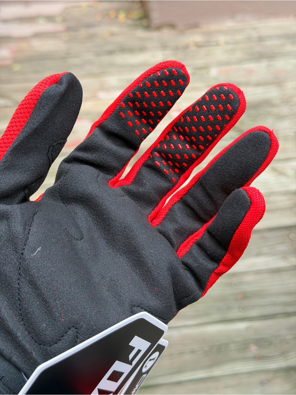 Gloves - Picture 11 of 11